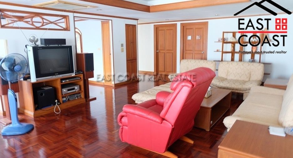 For sale 4 ベッドルーム condo in Bang Lamung, Chonburi