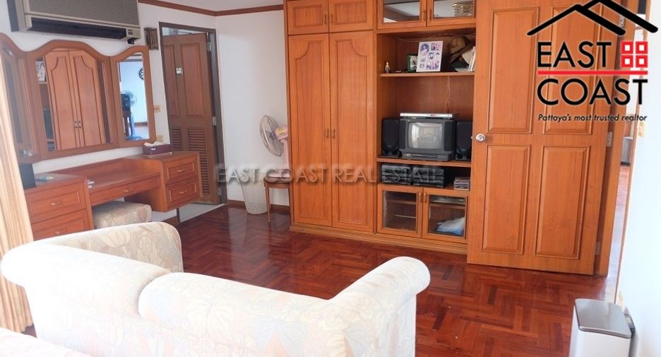 For sale 4 ベッドルーム condo in Bang Lamung, Chonburi