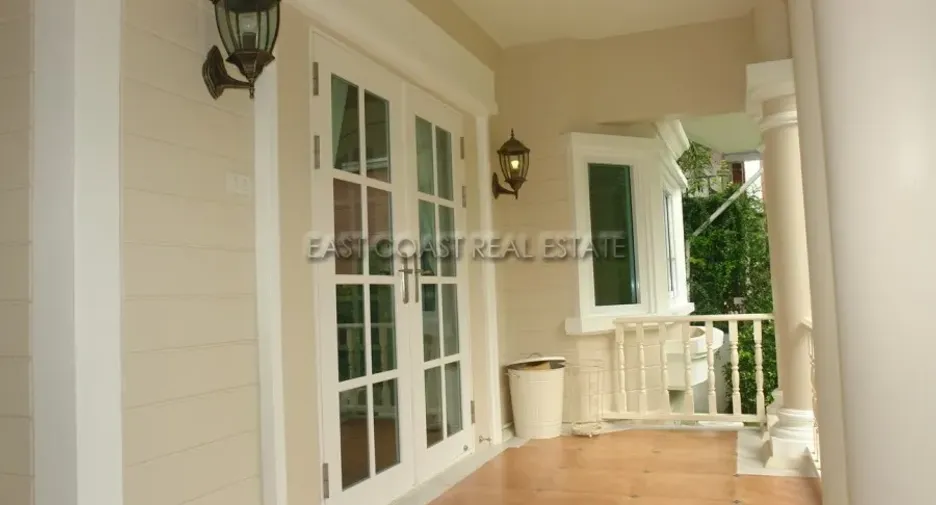 À vendre 2 chambres maison à Bang Lamung, Chonburi