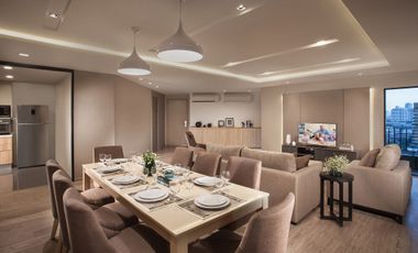 For rent 3 bed condo in Watthana, Bangkok