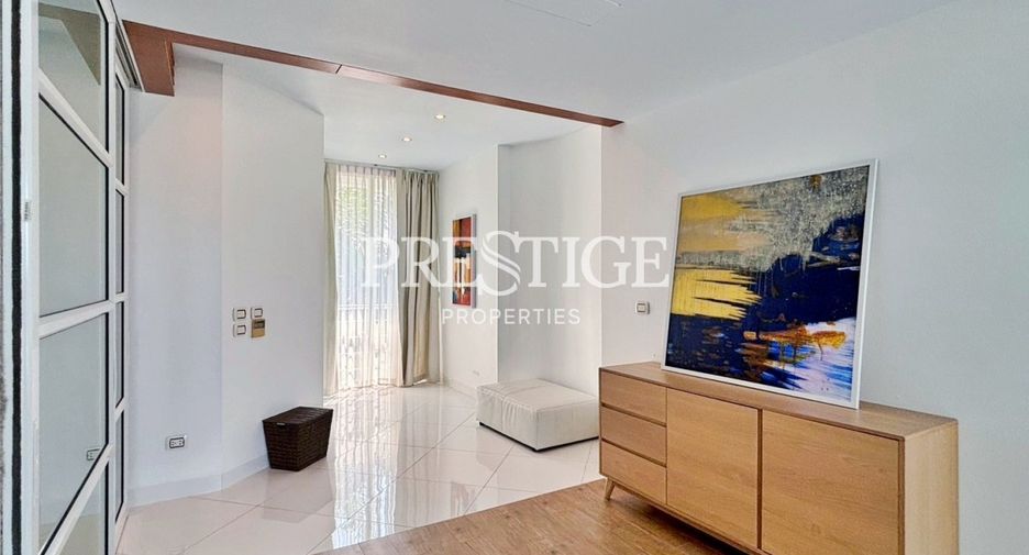 For rent 2 bedrooms condo in Sattahip, Chonburi
