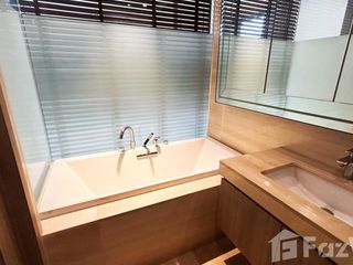 For sale スタジオ condo in Khlong Toei, Bangkok