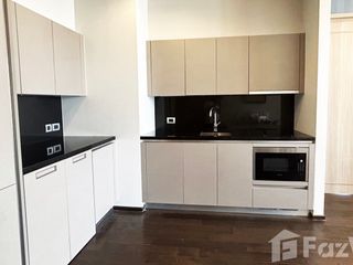 For sale スタジオ condo in Khlong Toei, Bangkok