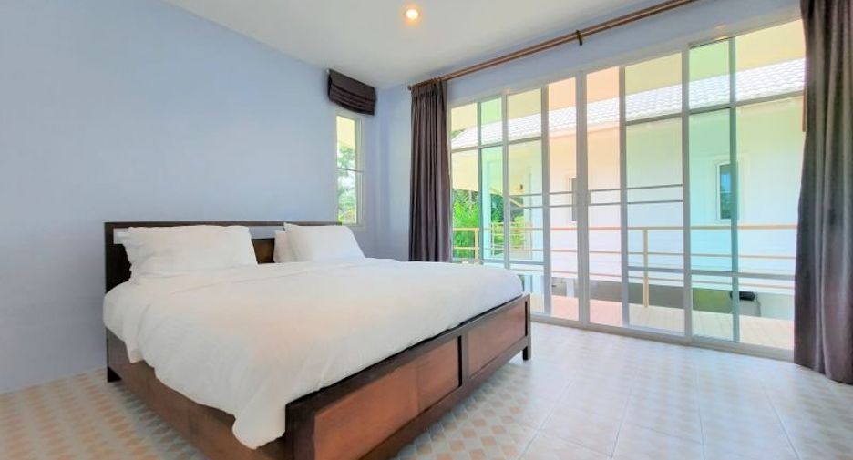 For sale 10 bed retail Space in Takua Pa, Phang Nga