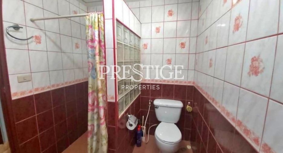 For sale 4 bedrooms house in Bang Lamung, Chonburi