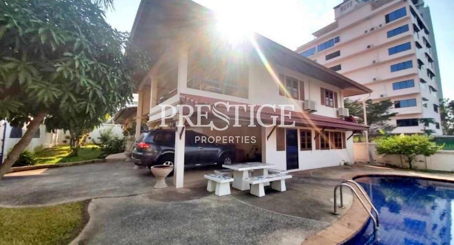 For sale 4 bedrooms house in Bang Lamung, Chonburi