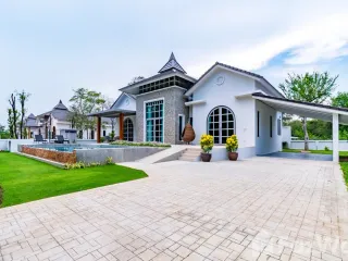 For sale 2 bed villa in Hua Hin, Prachuap Khiri Khan