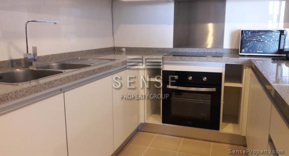 For sale 2 ベッドルーム condo in Khlong Toei, Bangkok