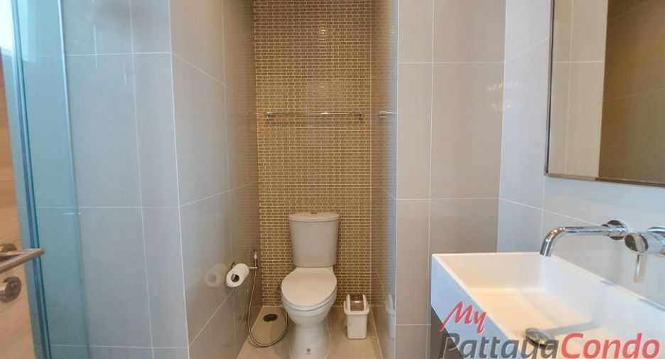 Condo en venta de 2 habitaciones en Bang Lamung, Chonburi