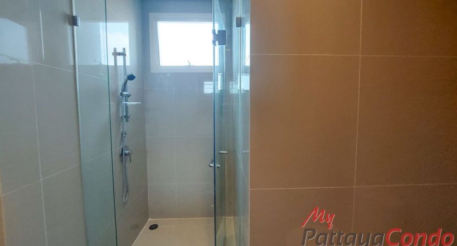 Condo en venta de 2 habitaciones en Bang Lamung, Chonburi