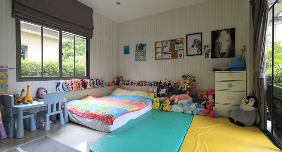 For sale 5 bedrooms house in Bang Khae, Bangkok
