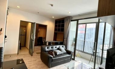 For rent 2 bed condo in Huai Khwang, Bangkok