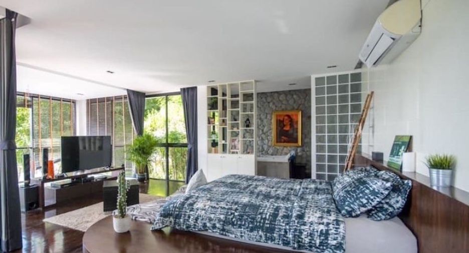 For rent and for sale 4 bedrooms villa in Kathu, Phuket