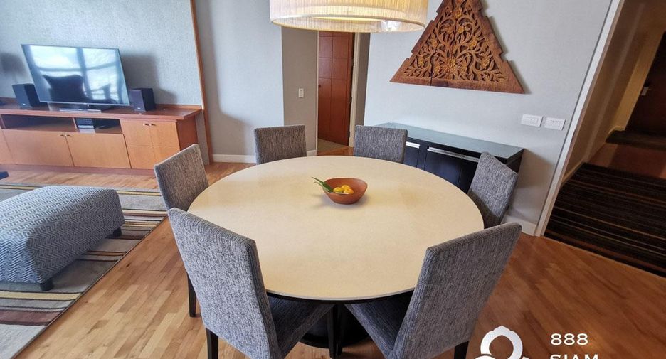 For rent 2 bedrooms condo in Yan Nawa, Bangkok