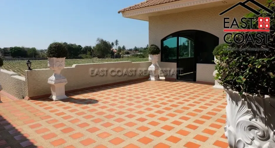 For rent and for sale 6 bedrooms house in Bang Lamung, Chonburi