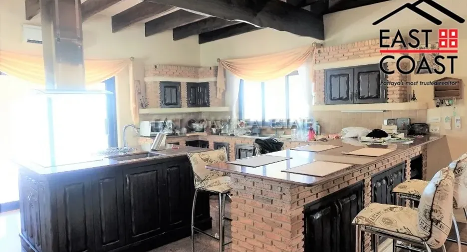 For rent and for sale 6 bedrooms house in Bang Lamung, Chonburi