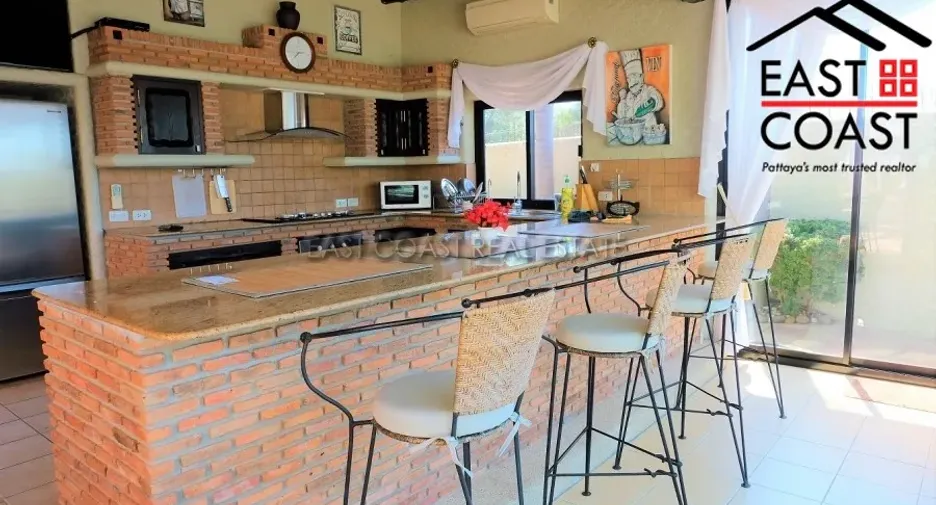 For rent and for sale 6 bedrooms house in Bang Lamung, Chonburi