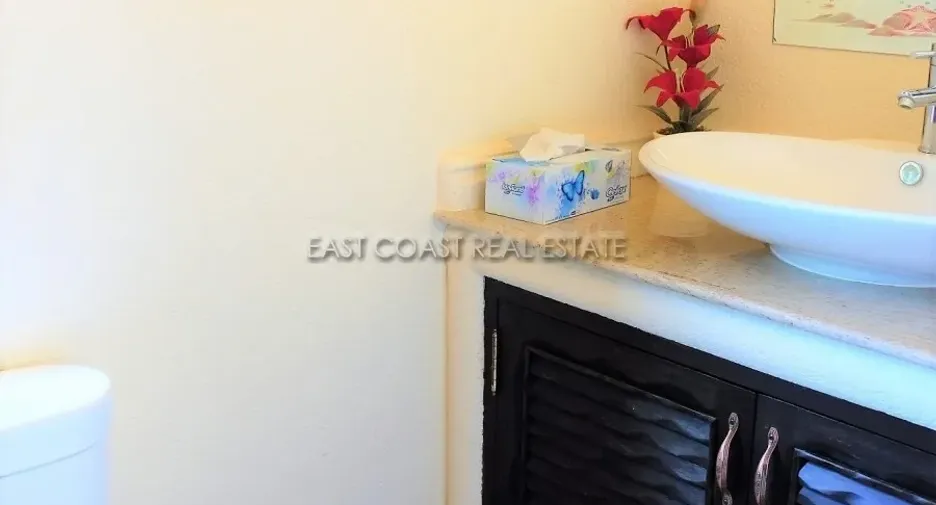 For rent and for sale 6 bedrooms house in Bang Lamung, Chonburi