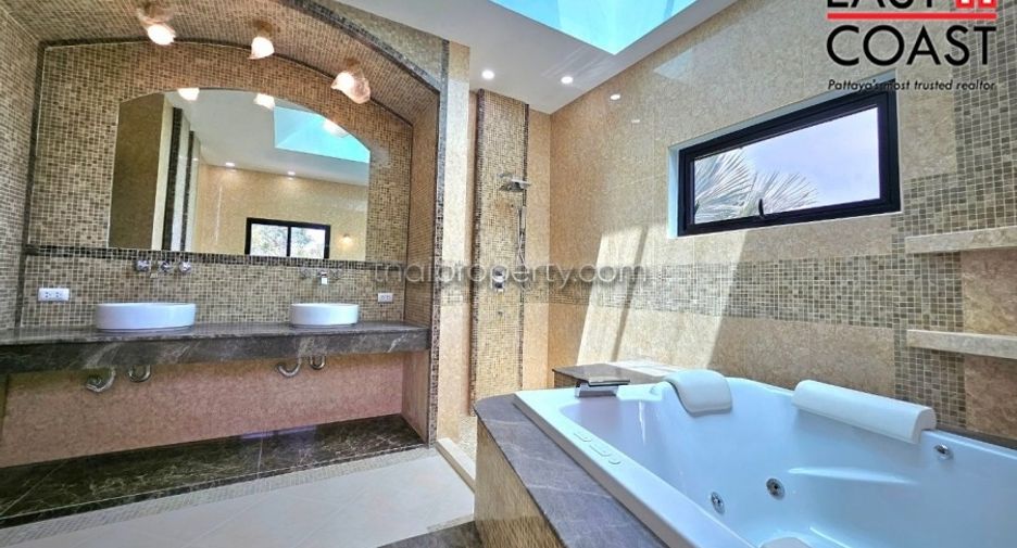 À vendre 4 chambres maison à Bang Lamung, Chonburi