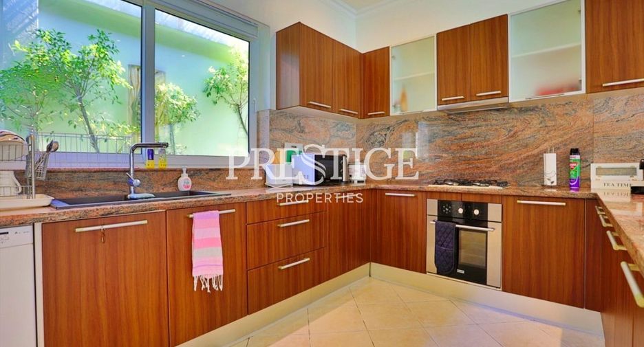 For sale そして for rent 6 ベッドルーム house in Jomtien, Pattaya
