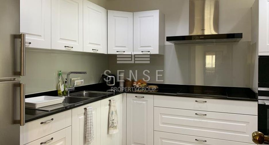 For sale 3 bedrooms condo in Watthana, Bangkok