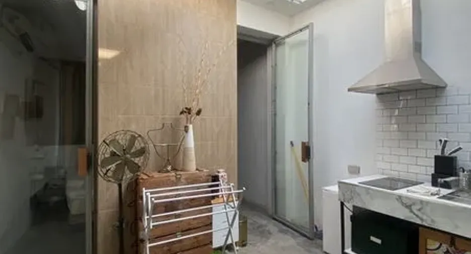 For rent and for sale 3 bedrooms retail Space in Watthana, Bangkok