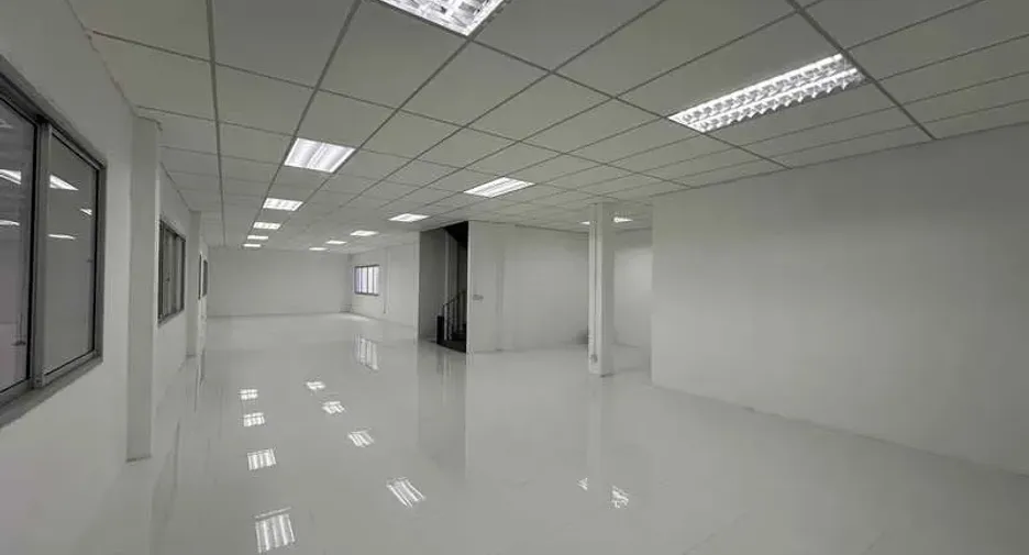 For rent warehouse in Khlong Luang, Pathum Thani