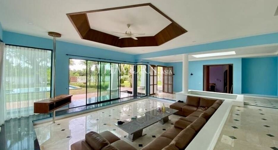 出售 5 卧室 独立屋 在 Bang Lamung, Chon Buri