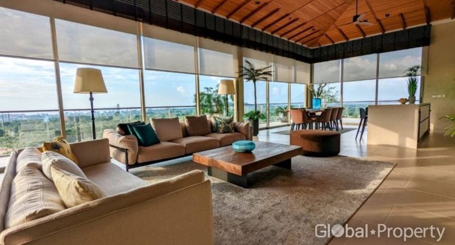 For sale 3 bedrooms condo in Sattahip, Chonburi