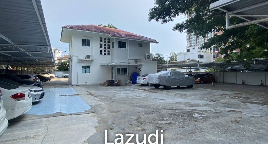 For rent 5 Beds house in Sathon, Bangkok Hipflat