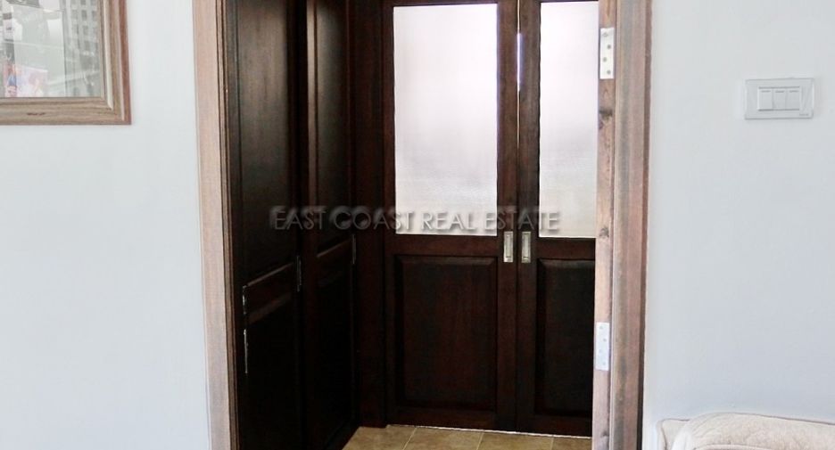 Продажа 2 спальни дом в Саттахип, Чонбури