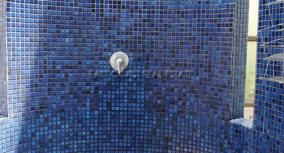 À vendre 5 chambres maison à Bang Lamung, Chonburi