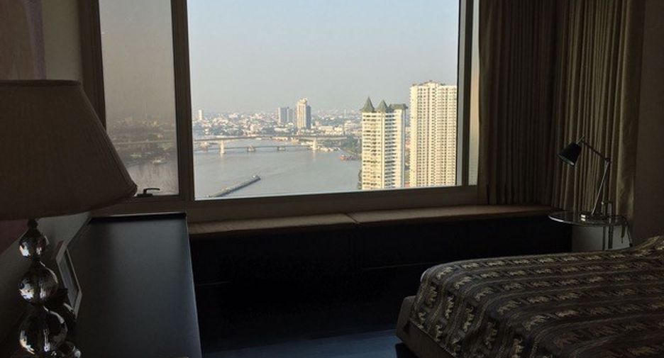 For sale 3 bedrooms condo in Khlong San, Bangkok