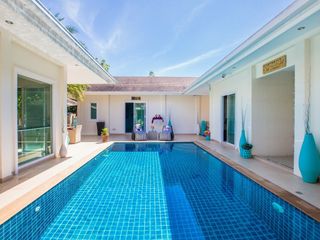 For sale 4 Beds villa in Mueang Phuket, Phuket