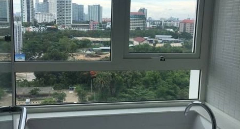 For rent 3 bedrooms condo in Bang Lamung, Chonburi