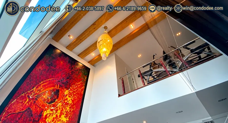 For sale 3 bedrooms condo in Watthana, Bangkok