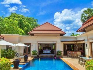 For rent 4 bedrooms villa in Mueang Phuket, Phuket