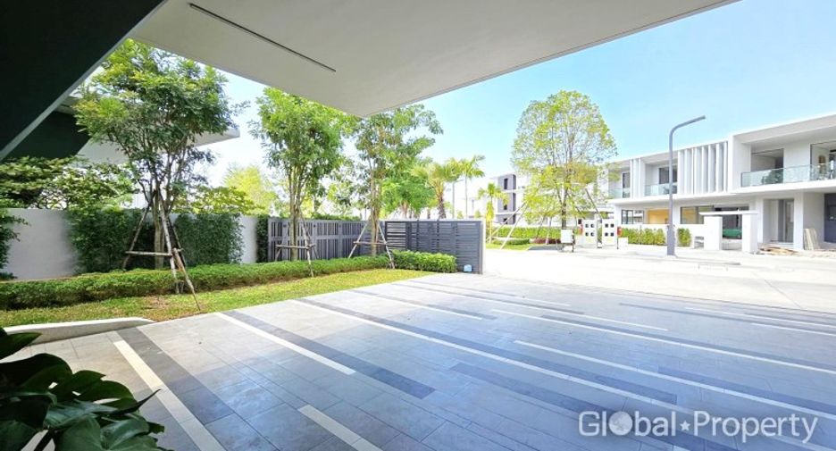 Haus zum Kauf mit 4 Zimmer in Bang Lamung, Chonburi