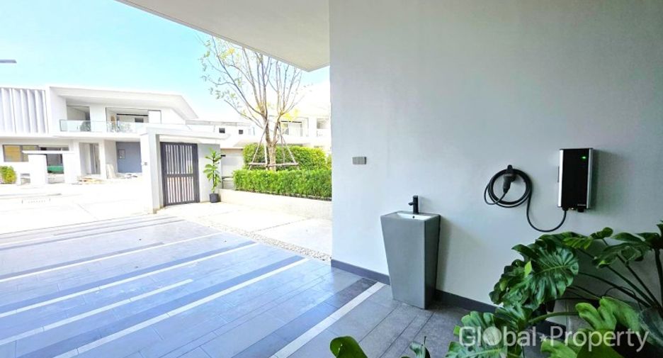 Haus zum Kauf mit 4 Zimmer in Bang Lamung, Chonburi