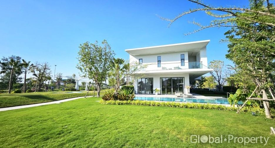Haus zum Kauf mit 4 Zimmer in Bang Lamung, Chonburi