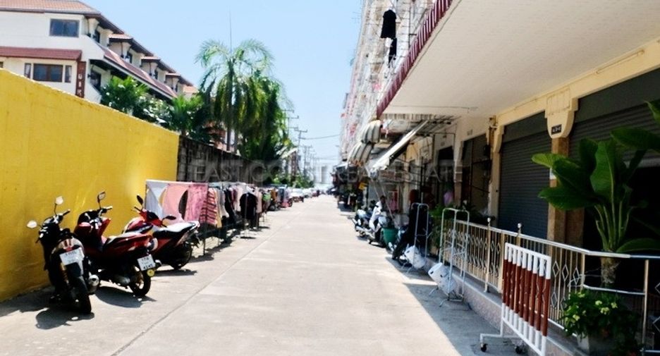 For sale 22 bed retail Space in Jomtien, Pattaya