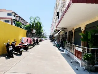 出售 商业空间 在 Bang Lamung, Chon Buri