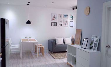 For sale 2 bed condo in Ratchathewi, Bangkok