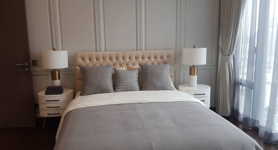 For sale 3 bed condo in Khlong Toei, Bangkok