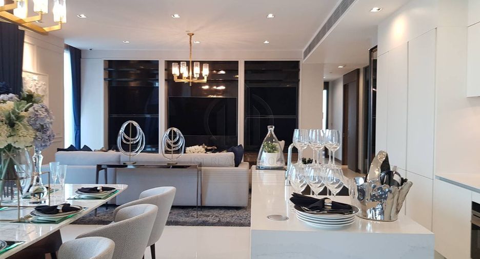 For sale 3 bed condo in Khlong Toei, Bangkok