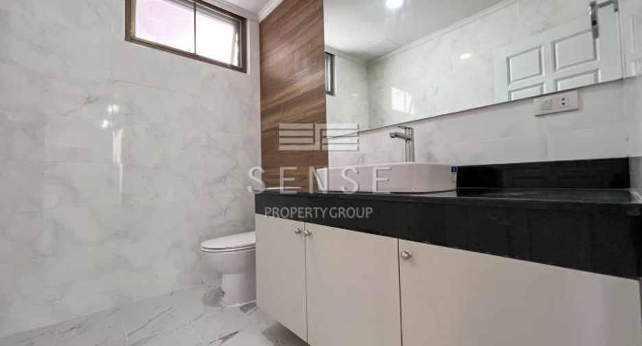 Wohnung zur Miete mit 3 Zimmer in Khlong Toei, Bangkok