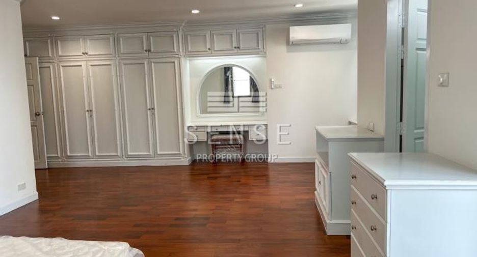 Wohnung zur Miete mit 3 Zimmer in Khlong Toei, Bangkok