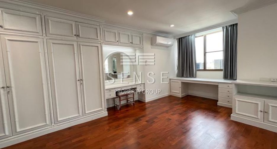 Wohnung zur Miete mit 3 Zimmer in Khlong Toei, Bangkok