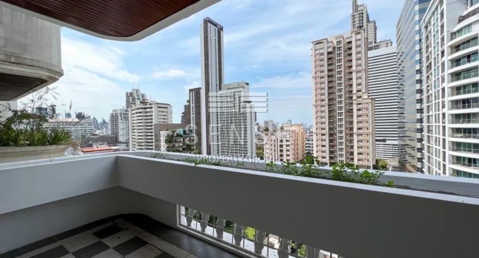 Wohnung zur Miete mit 3 Zimmer in Khlong Toei, Bangkok