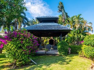 For rent and for sale 3 bedrooms villa in Mueang Phuket, Phuket